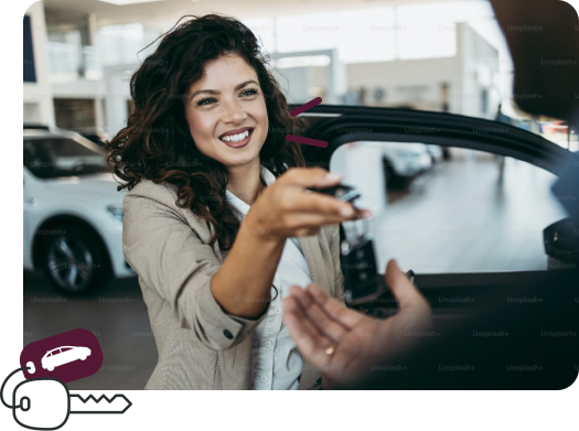 remise des clés de la voiture par une jeune femme